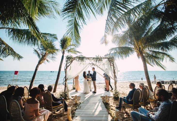 Phu Quoc beckons with romance: Crafting your dream beach wedding by the shore