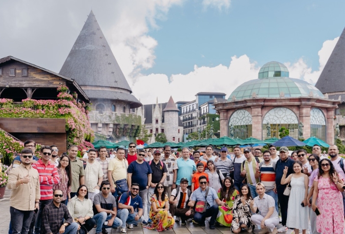 How can Vietnam host gala dinners and premium corporate events for global corporations?