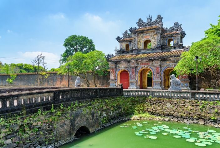 What are the 10 must-visit destinations for Indian incentive trips in Vietnam?